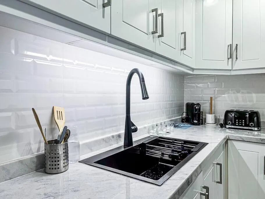 Dreamshoma -1B Spacious Apartment With A Lake View Dubai United Arab Emirates