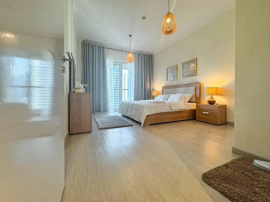 Dreamshoma -1B Spacious Apartment With A Lake View Dubai
